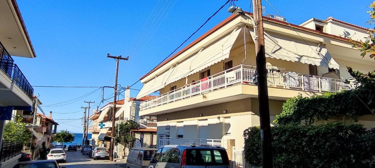 Katerina Rodon Apartments Nea Roda Exterior photo